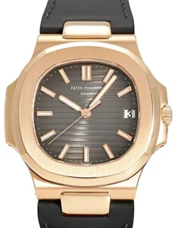 Patek Philippe Nautilus 5711R-001 40mm Rose gold Gray