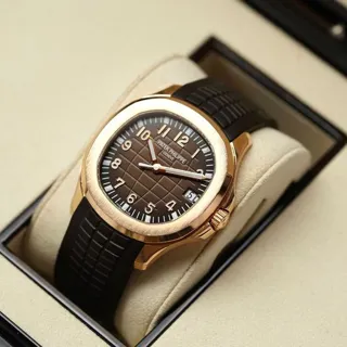 Patek Philippe Aquanaut 5167R-001 40mm Rose gold Brown