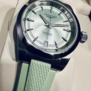 Longines Conquest L3.430.4.02.9 34mm Steel Green