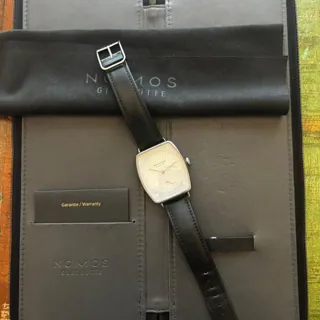 NOMOS Lux 920 36mm White gold Blue