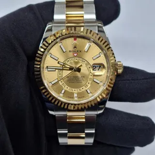 Rolex Sky-Dweller 336933 (TWO-TONE) 42mm Steel Champagne