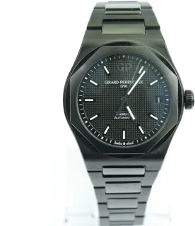 Girard-Perregaux Laureato 81010-32-631-32A 42mm Ceramic Black