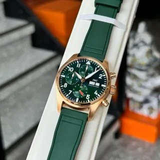 IWC Pilot Chronograph IW388110 41mm Yellow gold Green