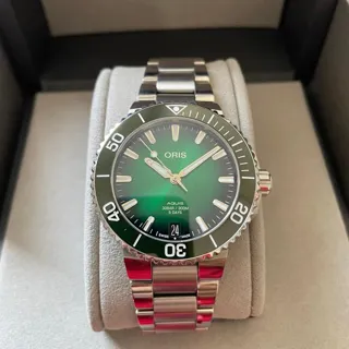 Oris Aquis 01 400 7769 4157-07 8 22 09PEB 41.5mm Stainless steel Green