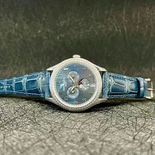 Patek Philippe Annual Calendar 4947G-001 38mm White gold Blue