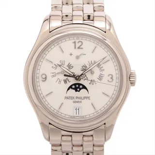 Patek Philippe Annual Calendar 5146/1G-001 35mm White gold Beige