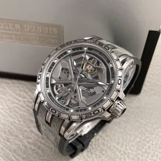 Roger Dubuis Excalibur RDDBEX0748 45mm Titanium Gray