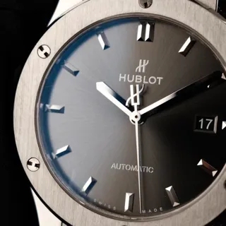 Hublot Classic Fusion Racing Grey 542.NX.7071.LR 42mm Titanium Gray