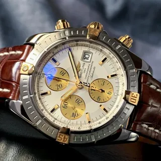 Breitling Chronomat B13356 44mm Gold/Steel White