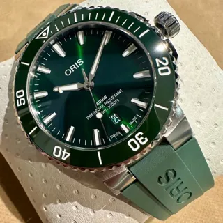 Oris Aquis 01 733 7787 4157-07 4 22 37FC 41.5mm Stainless steel Green