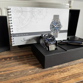 Sinn 104 104.0112 41mm Steel Blue