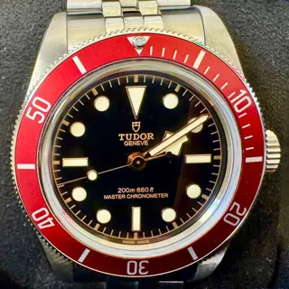 Tudor Black Bay 41 M7941A1A0RU ( BAY RED ) 41mm Steel Black