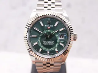 Rolex Sky-Dweller 336934-0002 42mm White gold and Stainless steel Green