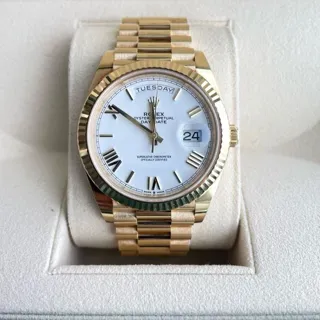 Rolex Day-Date 40 228238 40mm Yellow gold White