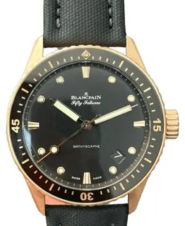 Blancpain Fifty Fathoms 5000-36S30-B52 A 43mm Sedna gold Black