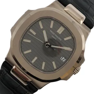 Patek Philippe Nautilus 5711G-001 38mm White gold Gray