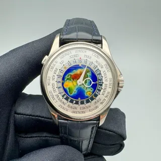 Patek Philippe World Time 5131G-001 White gold