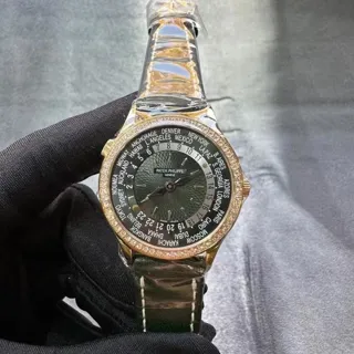 Patek Philippe World Time 7130R-014 36mm Rose gold Green