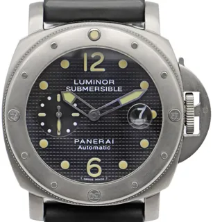 Panerai Submersible PAM 00025 44mm Titanium Black