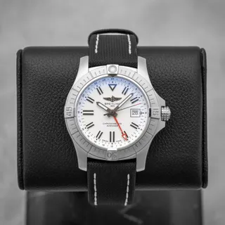 Breitling Avenger A32397101A1X1 43mm Stainless steel White