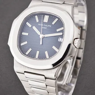 Patek Philippe Nautilus 5711/1A-010 Stainless steel Blue