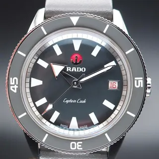 Rado Captain Cook R32500105 37.5mm Ceramic and Stainless steel Gray