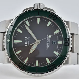 Oris Aquis 01 733 7653 4157-07 8 26 01PEB 43.5mm Stainless steel Gray