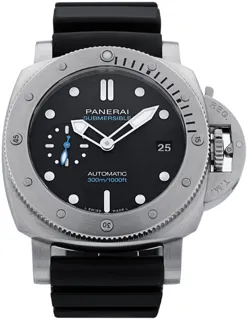 Panerai Luminor Submersible PAM 00973 Stainless steel Black