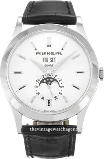 Patek Philippe Annual Calendar 5396G-011 38mm White gold Silver