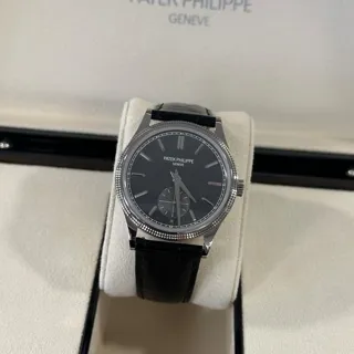 Patek Philippe Calatrava 6119G-001 39mm White gold Gray