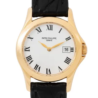 Patek Philippe Calatrava 4906 28mm 18k yellow gold White