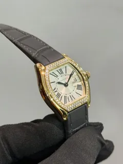 Cartier Roadster WE500160 31mm Yellow gold Silver