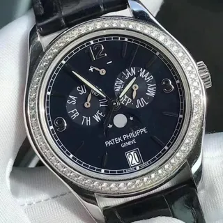 Patek Philippe Annual Calendar 5147G-001 39mm White gold Blue