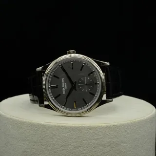 Patek Philippe Calatrava 6119G-001 39mm White gold Gray