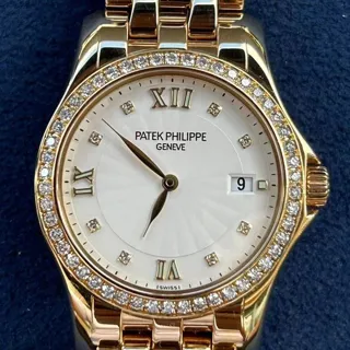 Patek Philippe Calatrava 4906R 28mm Rose gold