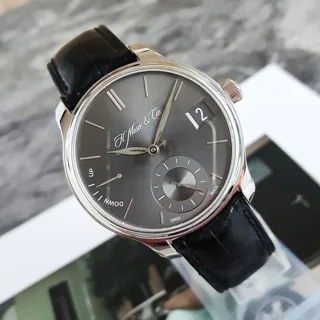 H. Moser & Cie. Endeavour 1341-0300 41mm Platinum Gray