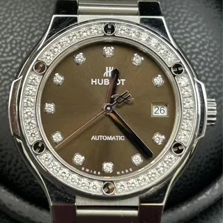 Hublot Classic Fusion 568.NX.897M.NX.1204 38mm Titanium Brown