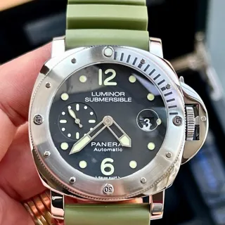 Panerai Submersible PAM01024 44mm Stainless steel Black