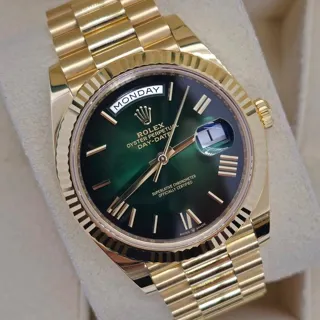 Rolex Day-Date 40 228238 40mm Yellow gold Green