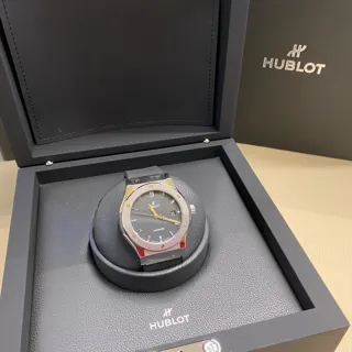 Hublot Classic Fusion 45, 42, 38, 33  542.NX.1171.RX 42mm Titanium Black