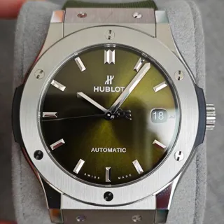 Hublot Classic Fusion 511.NX.8970.LR 45mm Titanium Green