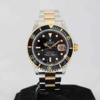 Rolex Submariner 16613 Stainless steel and 18k yellow gold Black