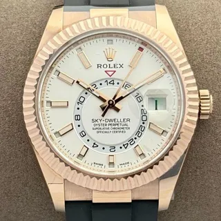 Rolex Sky-Dweller 326235 42mm Rose gold White