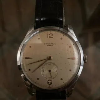 Universal Genève 41mm Champagne