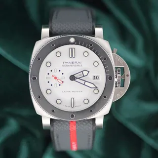 Panerai Submersible PAM 01579 42mm Stainless steel White