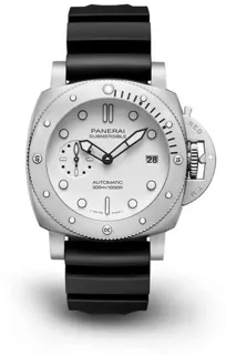 Panerai Submersible PAM01590 42mm Stainless steel White