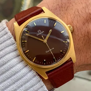 Omega Genève 135.041 35mm Yellow gold Brown