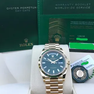 Rolex Day-Date 36 128238 36mm Yellow gold Green