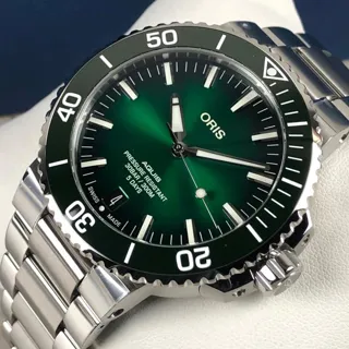 Oris Aquis 01 400 7763 4157 07 8 24 09PEB 43.5mm Stainless steel Green