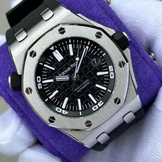 Audemars Piguet Royal Oak Offshore Diver 15710ST.OO.A002CA.01 ( OAK  ) 42mm Stainless steel Black